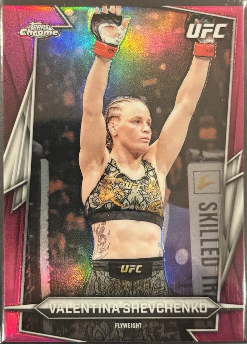 Valentina Shevchenko 2026 Topps Chrome UFC Base #3 Pink Refractor