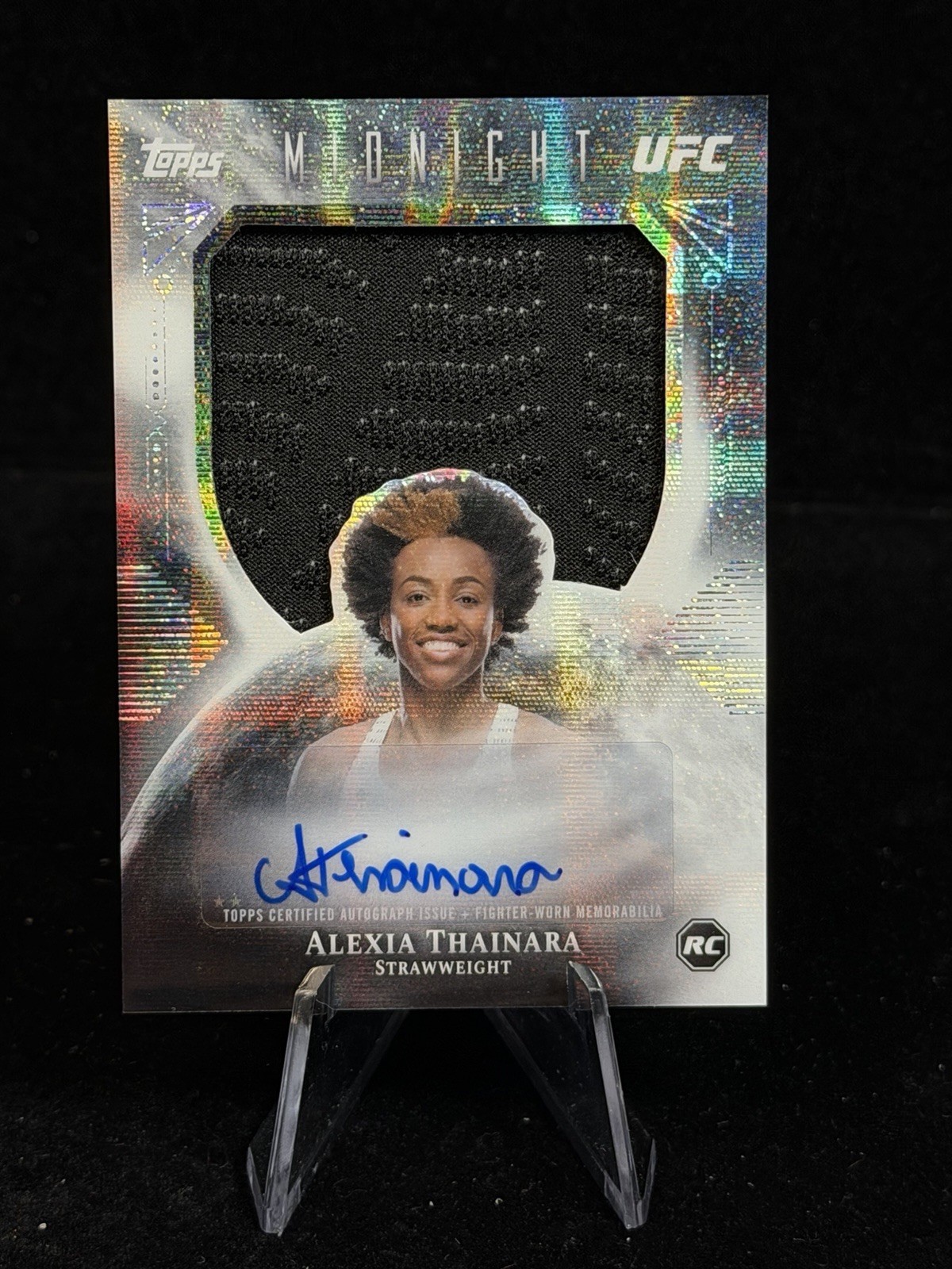 Alexia Thainara 2026 Topps Midnight UFC Rookie Relic Autographs #RRA-AA Moon Beam