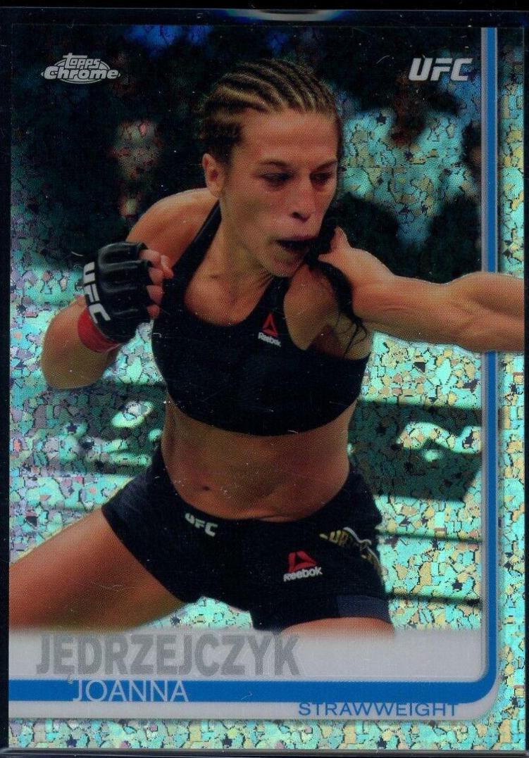Joanna Jędrzejczyk 2019 Topps Chrome UFC Base #81 Diamond Hot Box