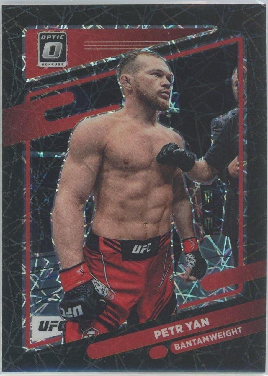 Petr Yan 2022 Panini Donruss Optic UFC Base #74 Black Velocity