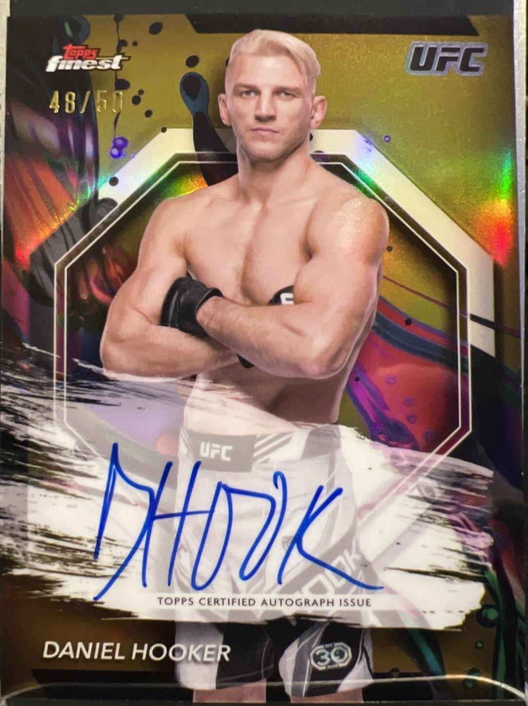 Dan Hooker 2024 Topps Finest UFC Finest Autographs #FA-DNH Gold Refractor