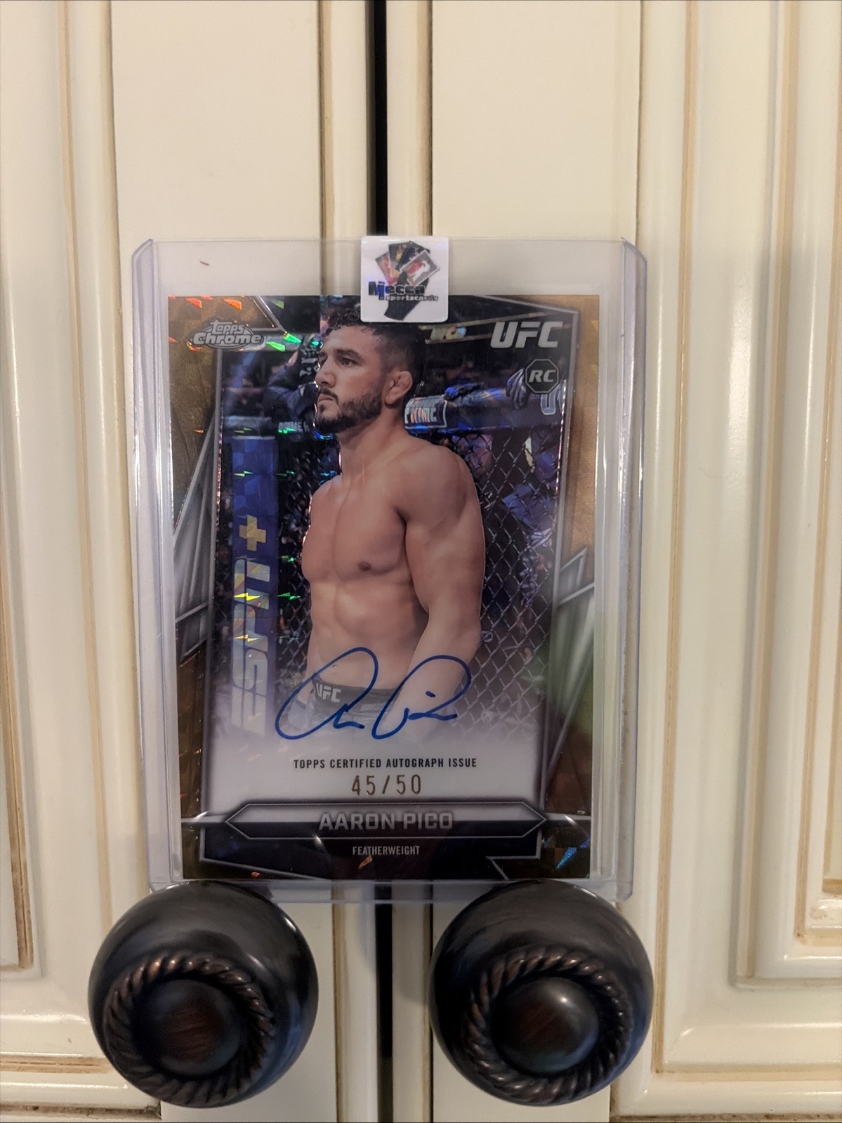 Aaron Pico 2026 Topps Chrome UFC Base Autographs #BAV-AO Gold Geometric Refractor
