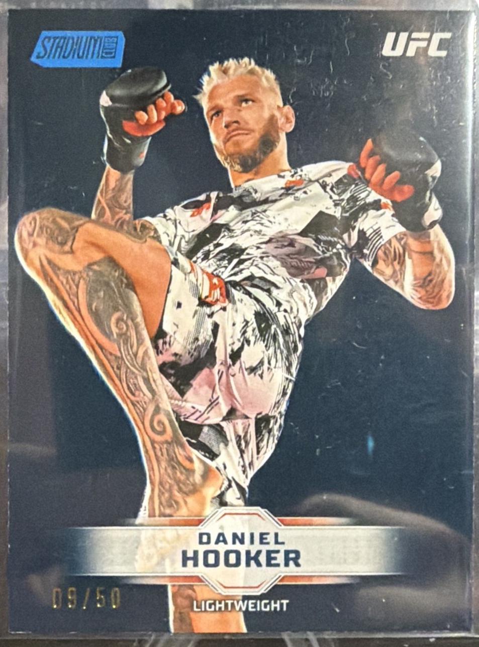Dan Hooker 2026 Topps Stadium Club UFC Base #118 Blue