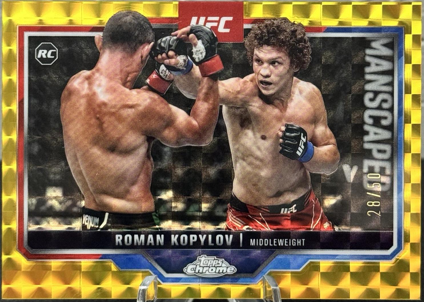 Roman Kopylov 2025 Topps Chrome UFC Base #66 Gold Geometric Refractor