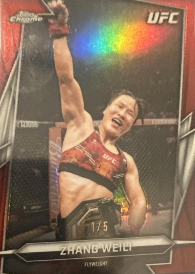 Zhang Weili 2026 Topps Chrome UFC Base #20 Red Refractor