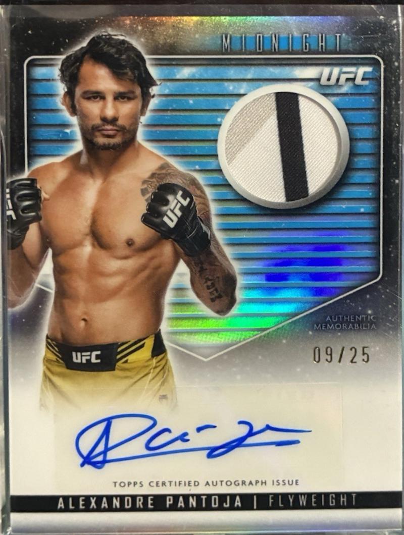 Alexandre Pantoja 2024 Topps Midnight UFC Relic Autographs #RCA-APA Moonrise