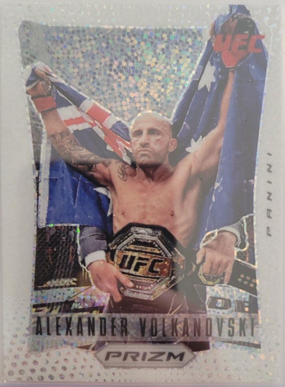 Alexander Volkanovski 2022 Panini Prizm UFC Prizm Flashback #8 White Sparkle