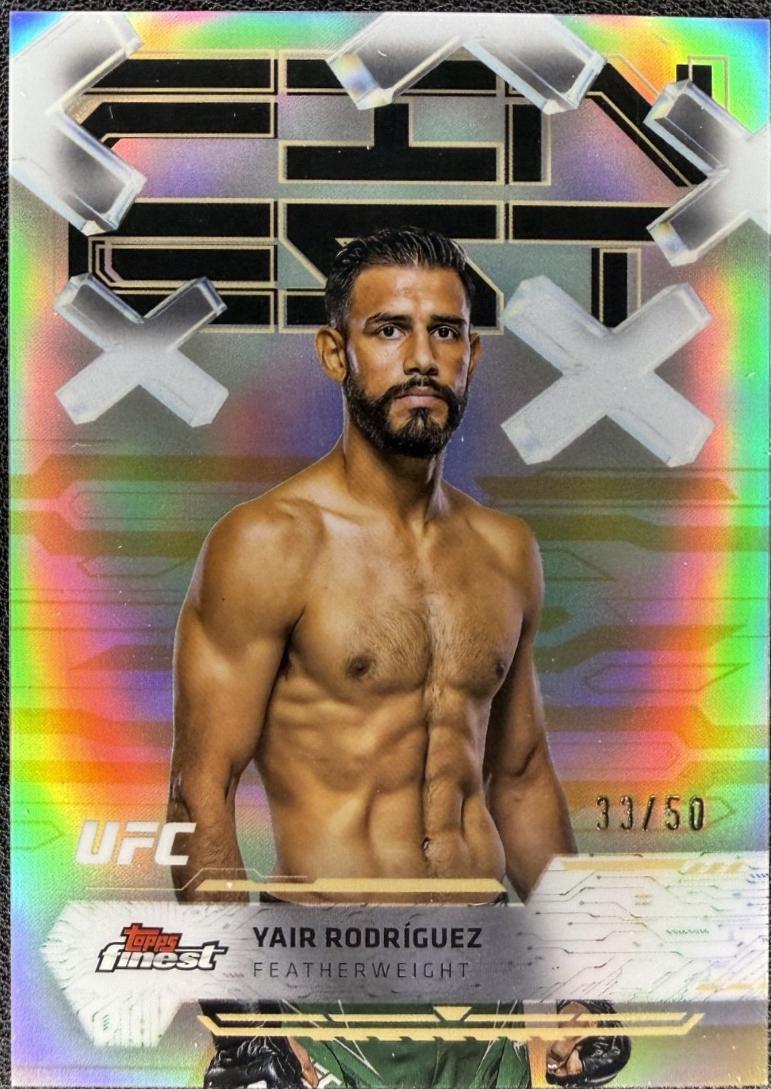 Yair Rodríguez 2025 Topps Finest UFC Base Common #34 Gold Refractor