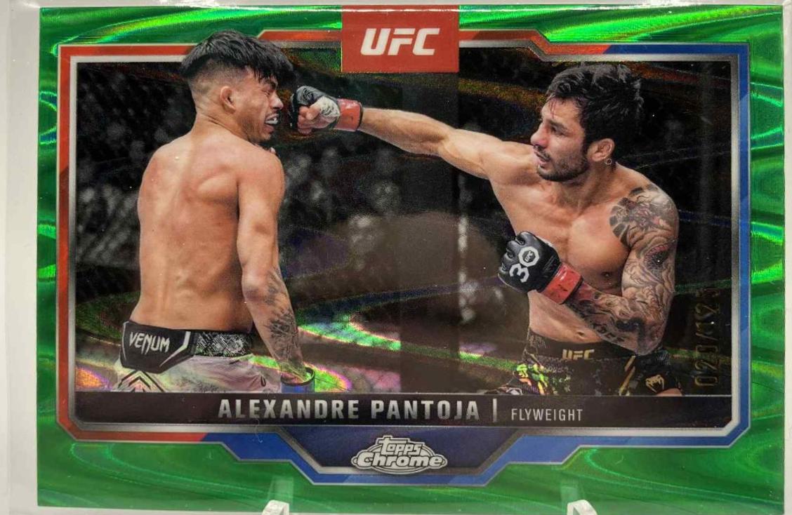 Alexandre Pantoja 2025 Topps Chrome UFC Base #188 Green Wave