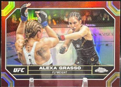 Alexa Grasso 2024 Topps Chrome UFC Base #6 Magenta Refractor