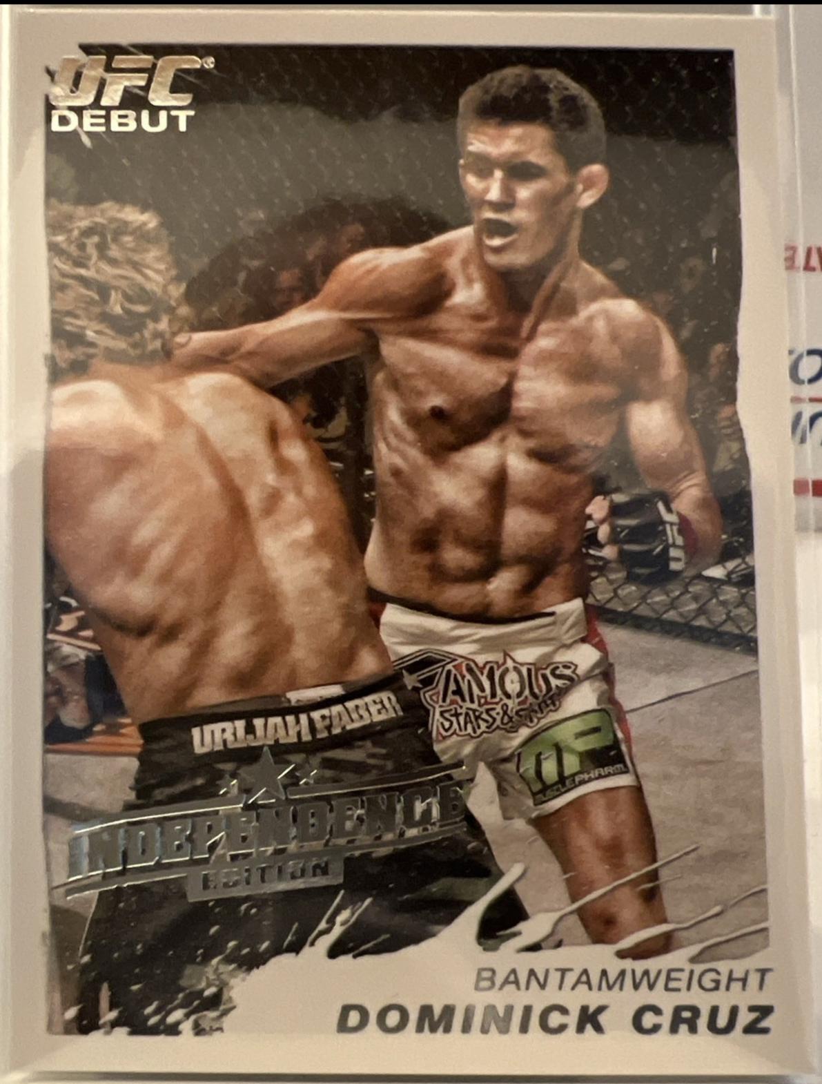 Dominick Cruz 2011 Topps UFC Moment of Truth Base #39 Independence Edition