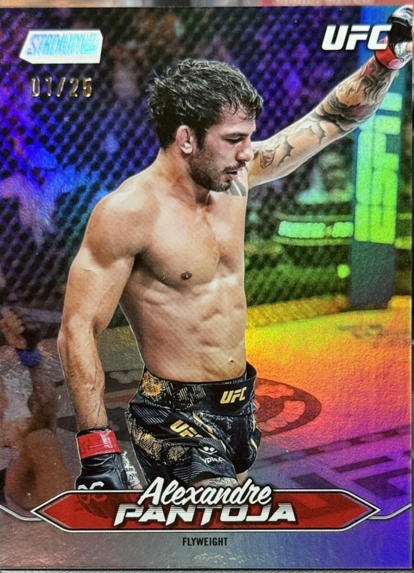 Alexandre Pantoja 2025 Topps Stadium Club UFC Base #27 Rainbow