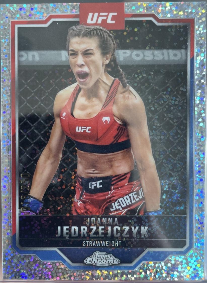 Joanna Jędrzejczyk 2025 Topps Chrome UFC Base #34 Speckle Refractor