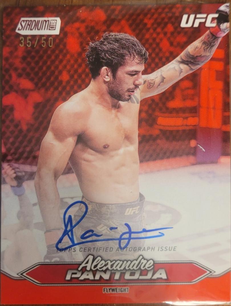 Alexandre Pantoja 2025 Topps Stadium Club UFC Base Autographs #BCA-APA Red