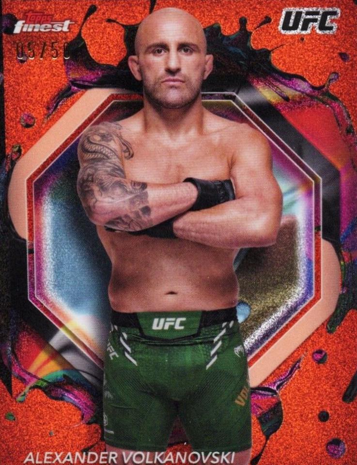 Alexander Volkanovski 2024 Topps Finest UFC Base Rare #281 Tangerine Glitter Refractor