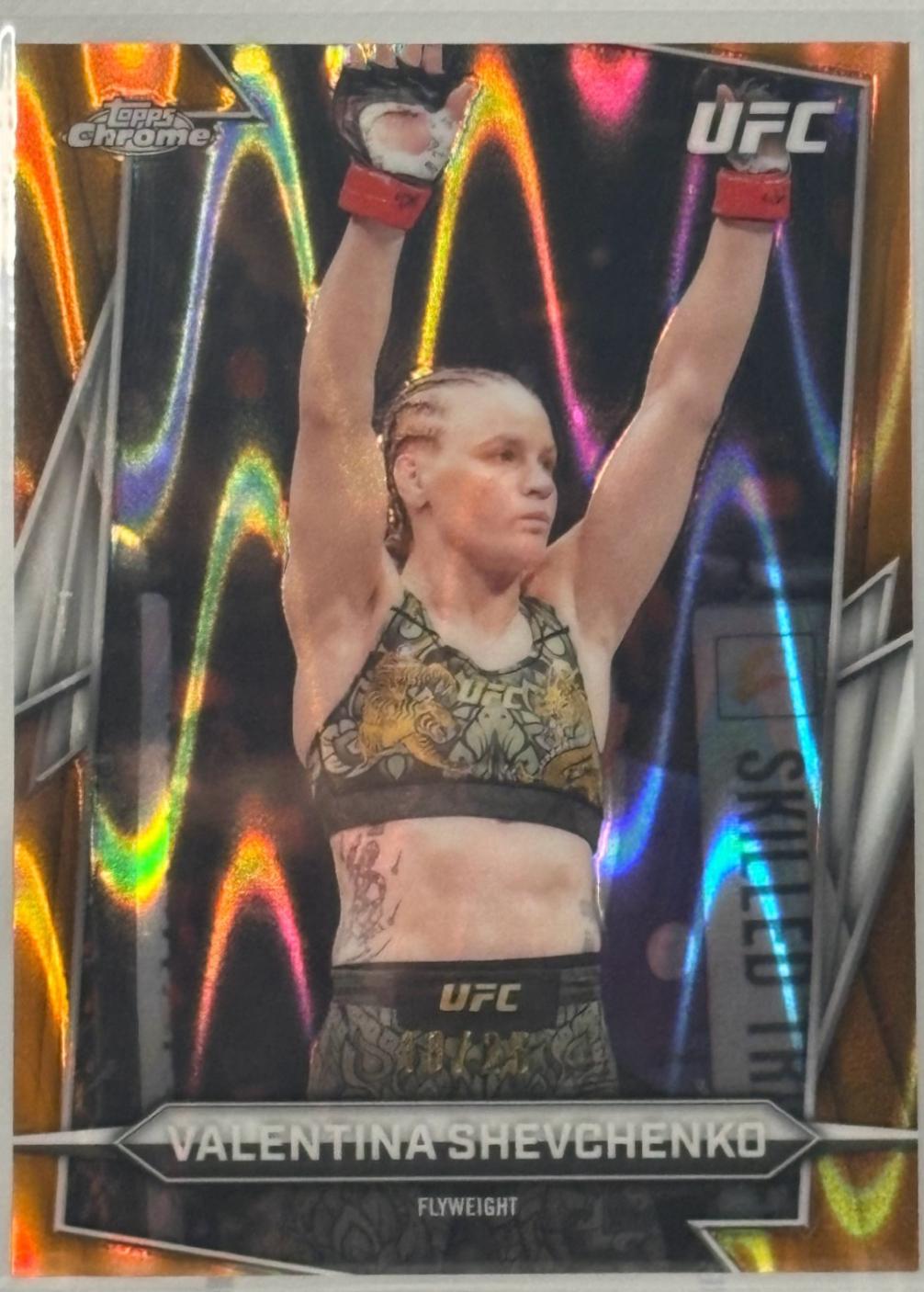 Valentina Shevchenko 2026 Topps Chrome UFC Base #3 Orange Ray Wave Refractor