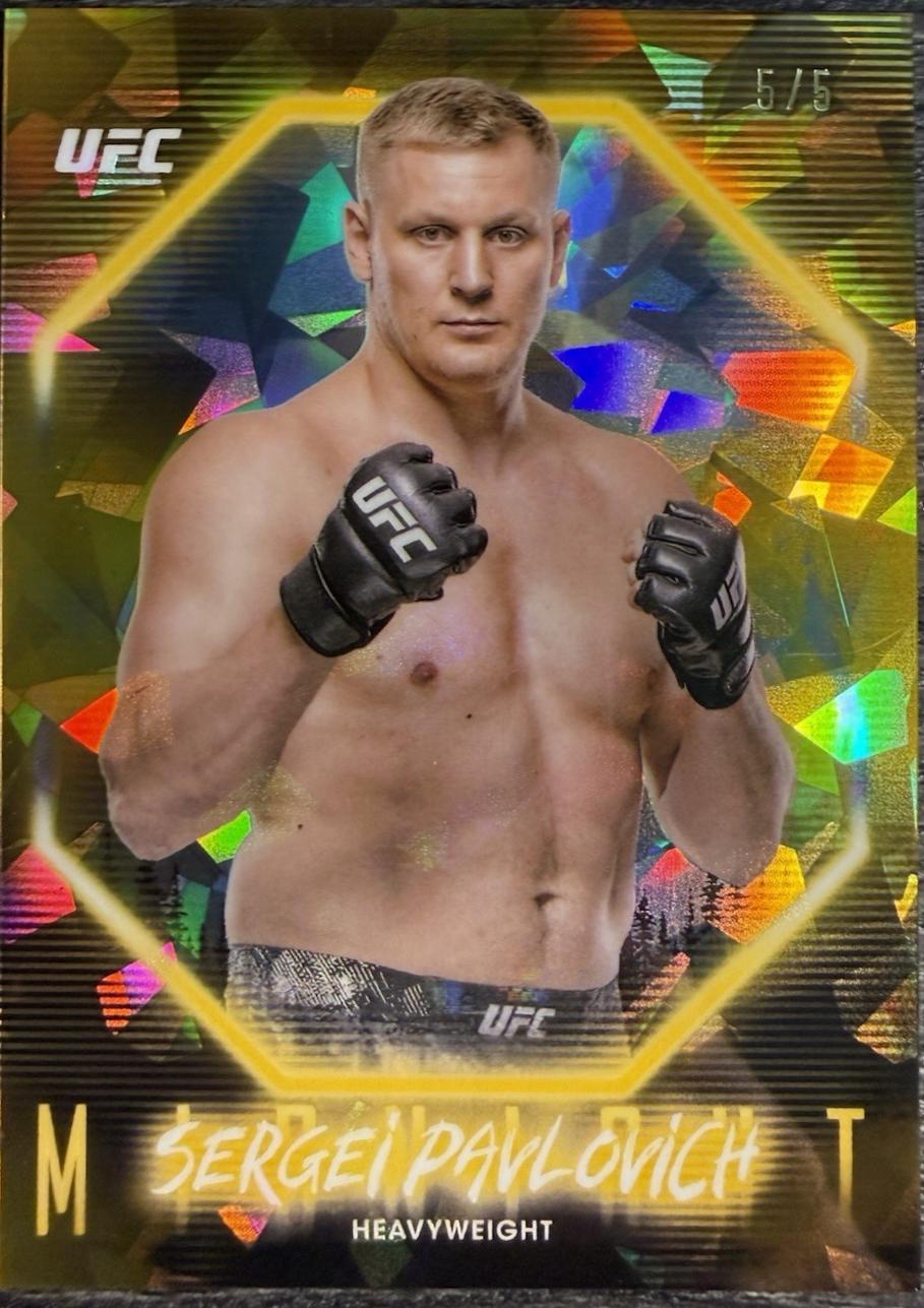 Sergei Pavlovich 2025 Topps Midnight UFC Base #25 Daybreak