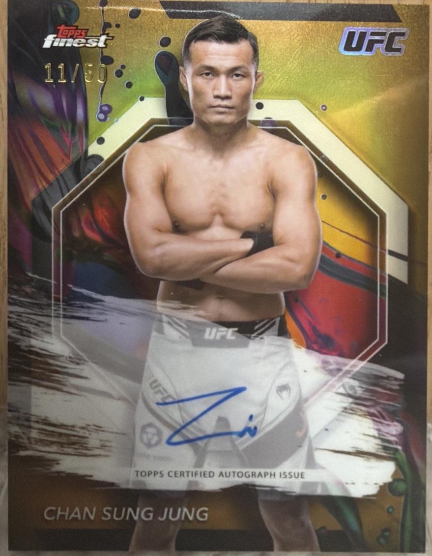 Chan Sung Jung 2024 Topps Finest UFC Finest Autographs #FA-CSJ Gold Refractor