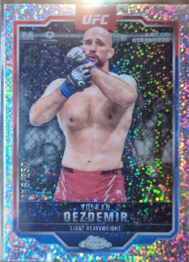 Volkan Oezdemir 2025 Topps Chrome UFC Base #193 Speckle Refractor