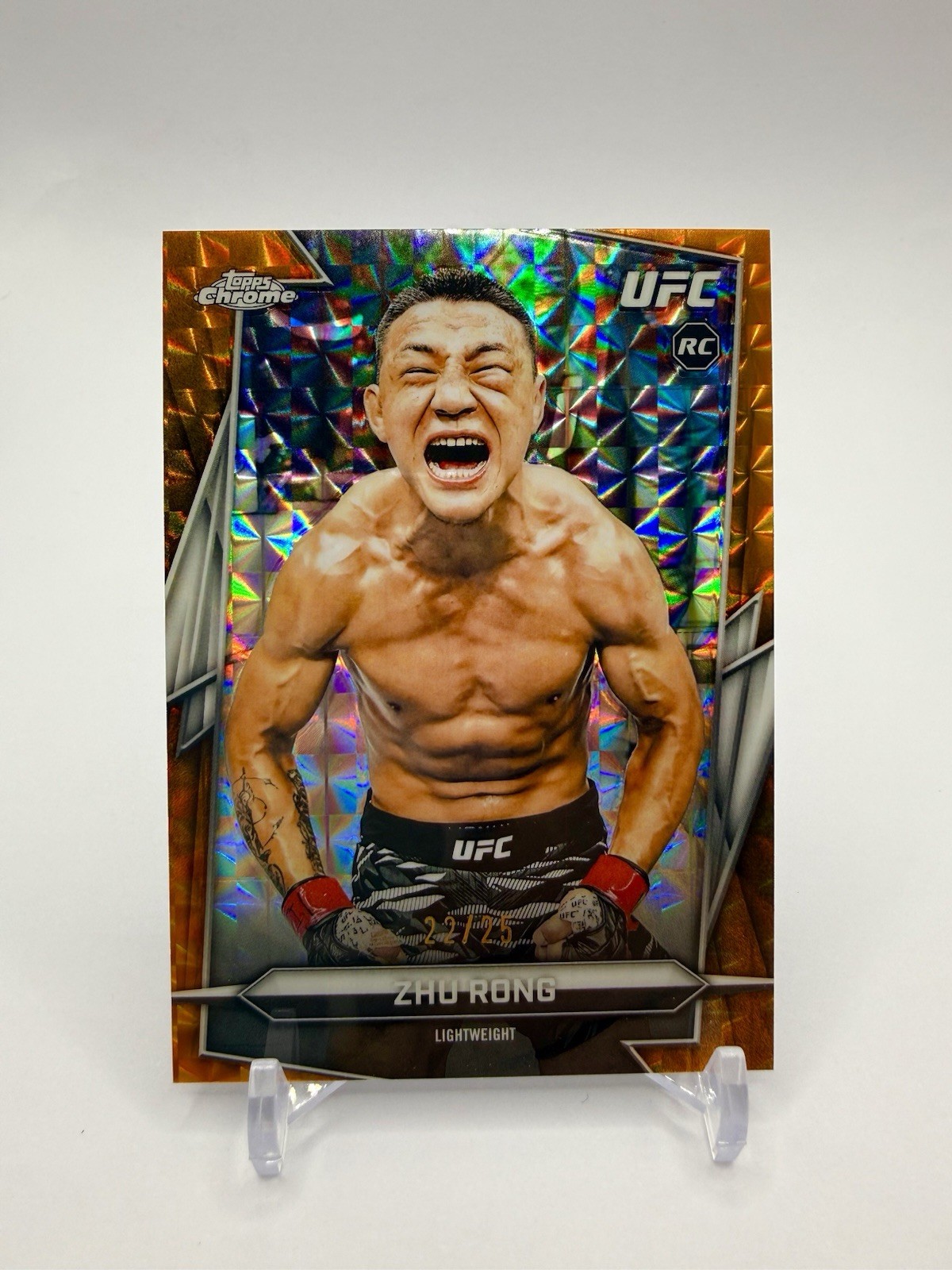Zhu Rong 2026 Topps Chrome UFC Base #172 Orange Geometric Refractor