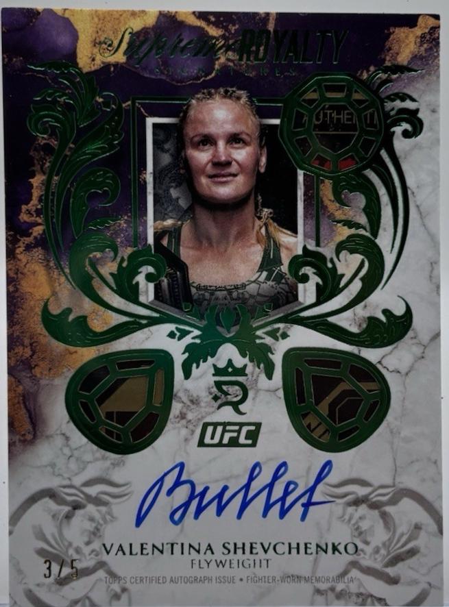 Valentina Shevchenko 2025 Topps Royalty UFC Supreme Royalty Signatures #SUR-VS Green