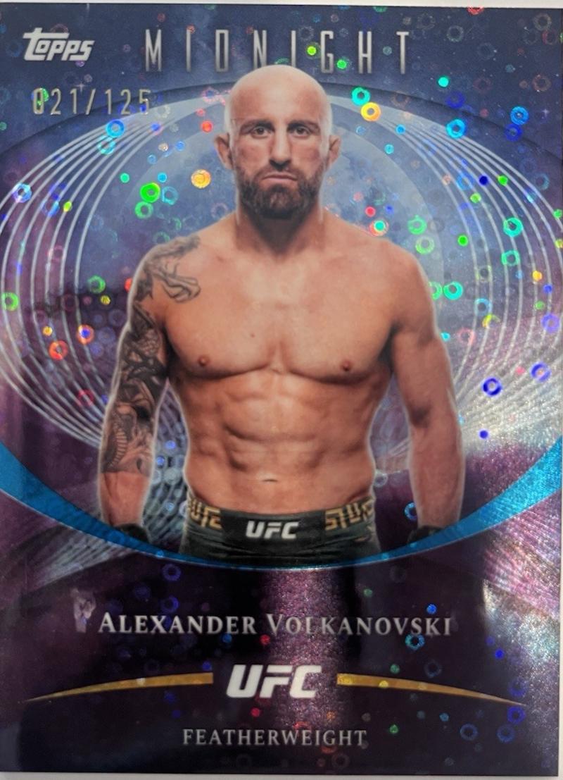 Alexander Volkanovski 2026 Topps Midnight UFC Base #20 Morning