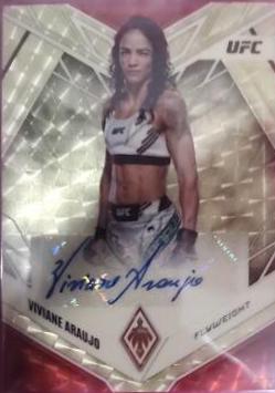 Viviane Araujo 2023 Panini Chronicles UFC Phoenix Autographs #28 Gold Vinyl