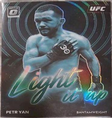 Petr Yan 2023 Panini Donruss Optic UFC Light It Up #6 Green