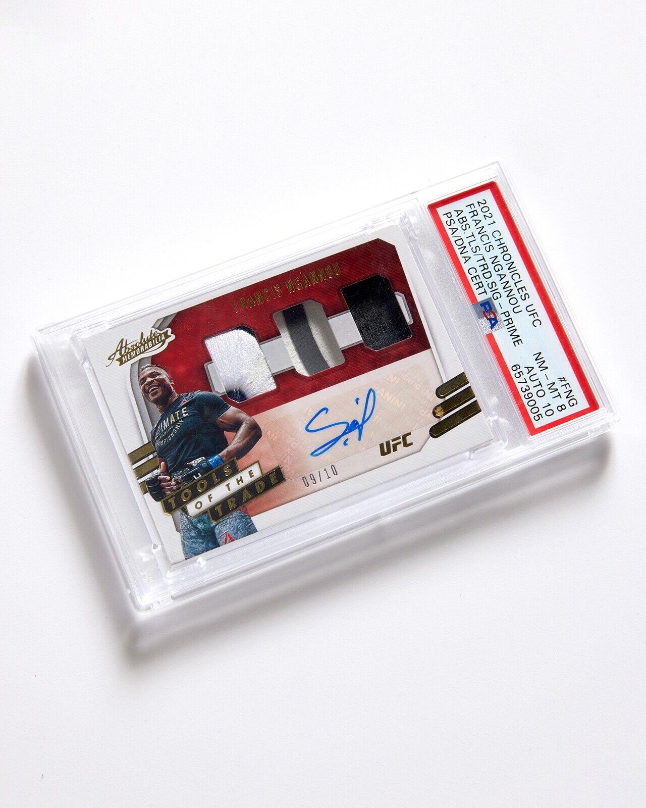 Francis Ngannou 2021 Panini Chronicles UFC Chronicles Signatures #8 Gold
