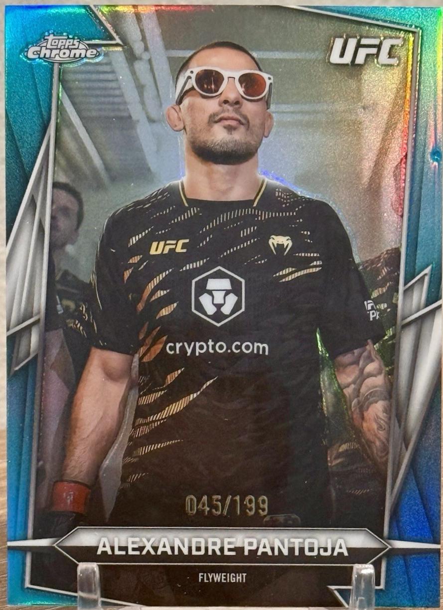 Alexandre Pantoja 2026 Topps Chrome UFC Base #40 Aqua Refractor