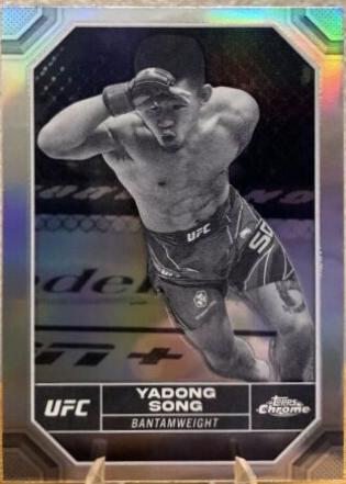 Song Yadong 2024 Topps Chrome UFC Base #179 Negative Refractor
