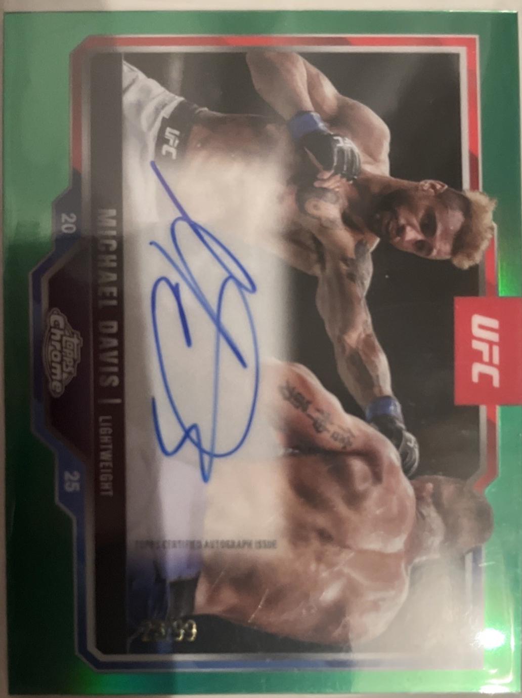 Mike Davis 2025 Topps Chrome UFC Chrome Veteran Autographs #CVA-MD Green Refractor