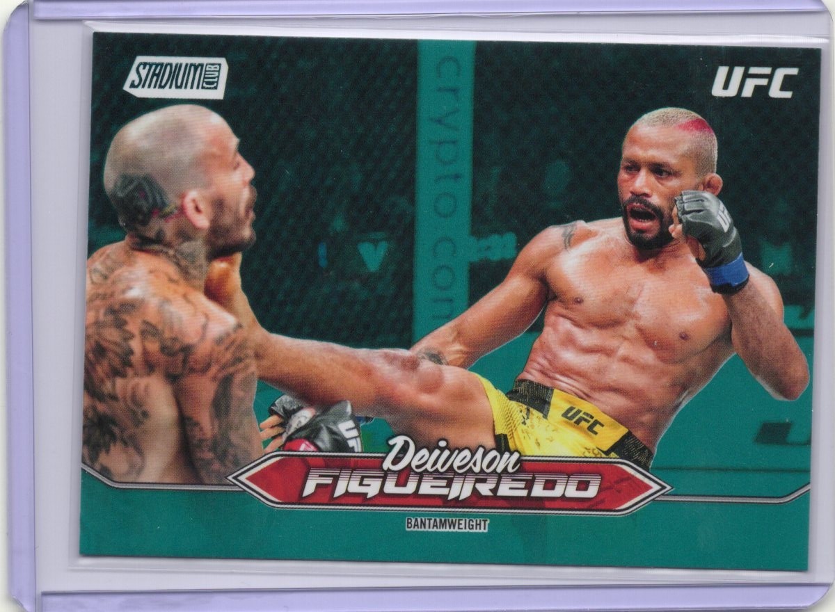 Deiveson Figueiredo 2025 Topps Stadium Club UFC Base #3 Green