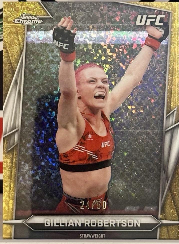 Gillian Robertson 2026 Topps Chrome UFC Base #136 Gold Mini Diamonds Refractor