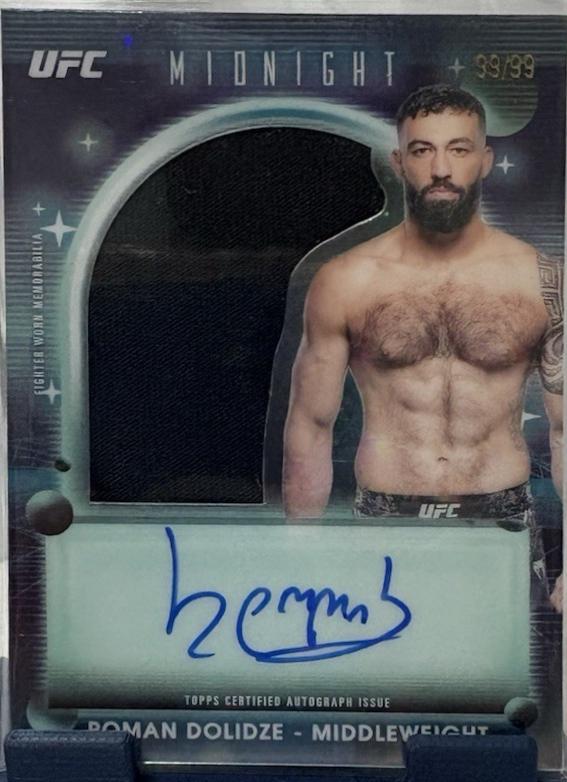 Roman Dolidze 2025 Topps Midnight UFC Relic Autographs #VRA-RD Black Light