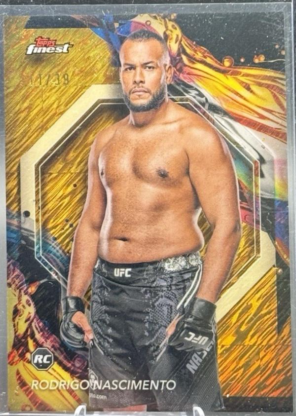 Rodrigo Nascimento 2024 Topps Finest UFC Base Uncommon #195 Gold Shimmer Refractor