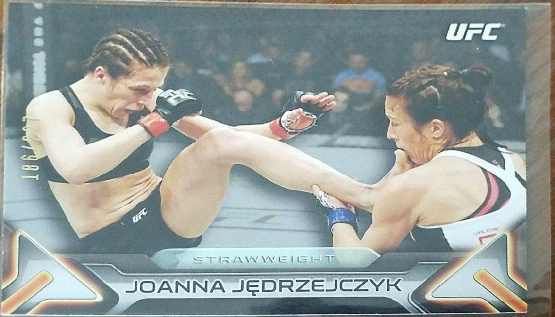 Joanna Jędrzejczyk 2016 Topps UFC Knockout Base #57 Silver