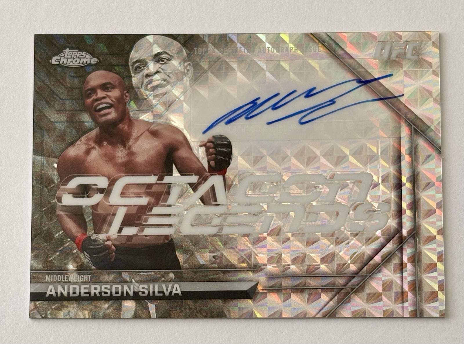 Anderson Silva 2026 Topps Chrome UFC Octagon Legends Autographs #OLA-AS Geometric Refractor