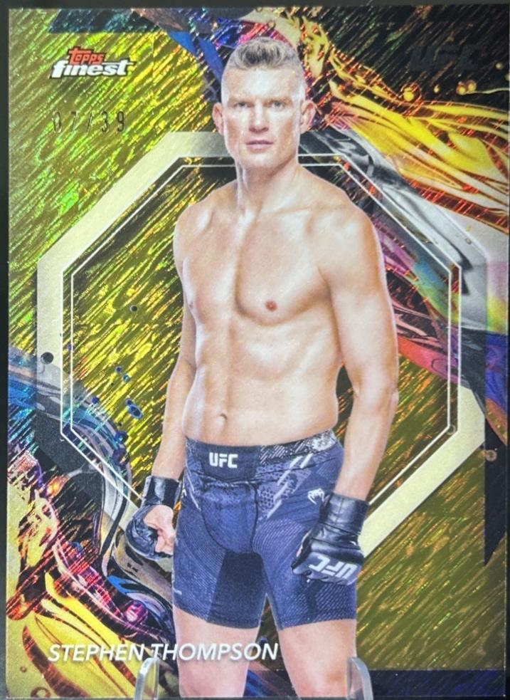 Stephen Thompson 2024 Topps Finest UFC Base Common #19 Gold Shimmer Refractor