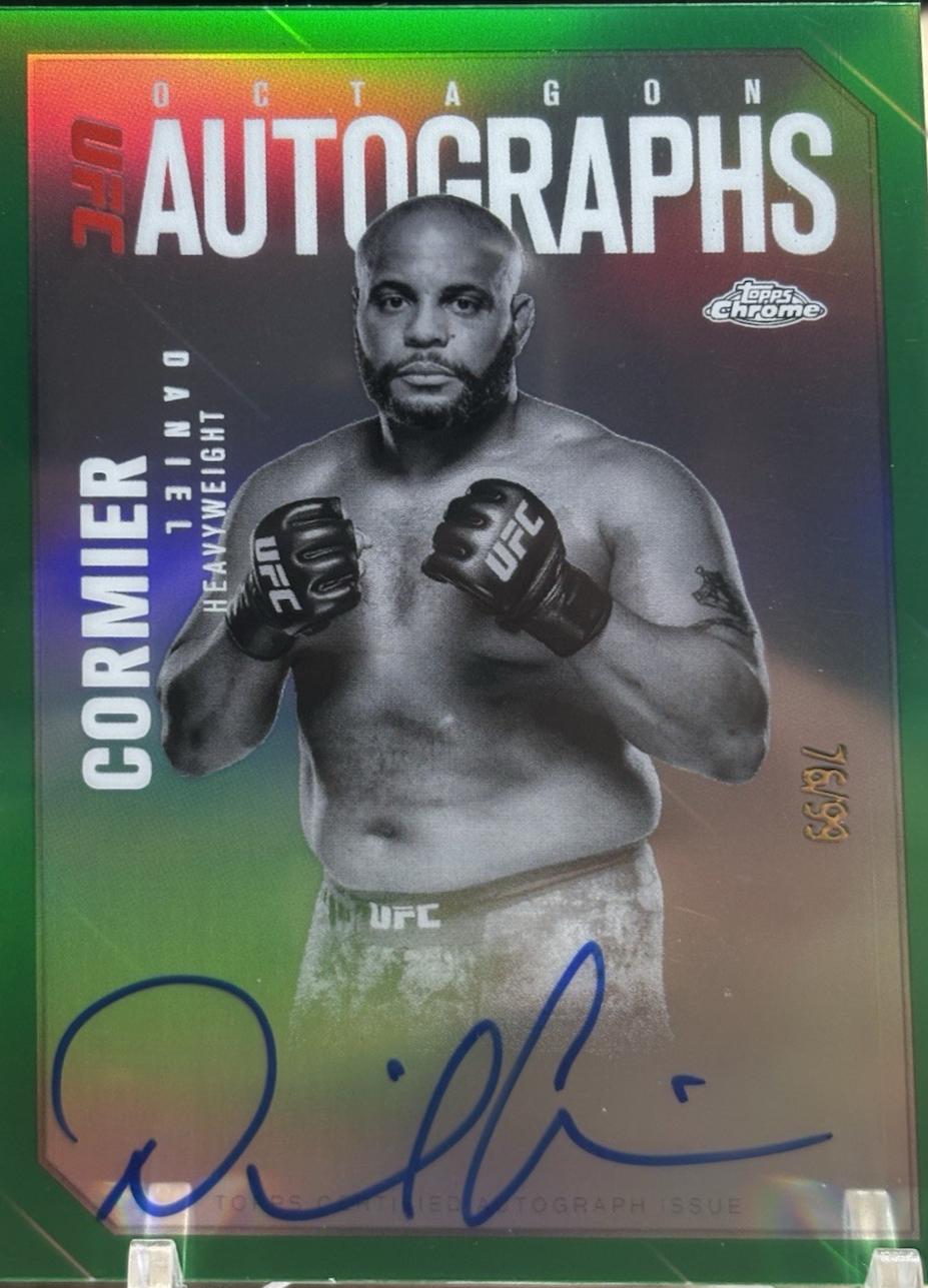 Daniel Cormier 2025 Topps Chrome UFC Octagon Legends Autographs #OLA-DC Green Refractor