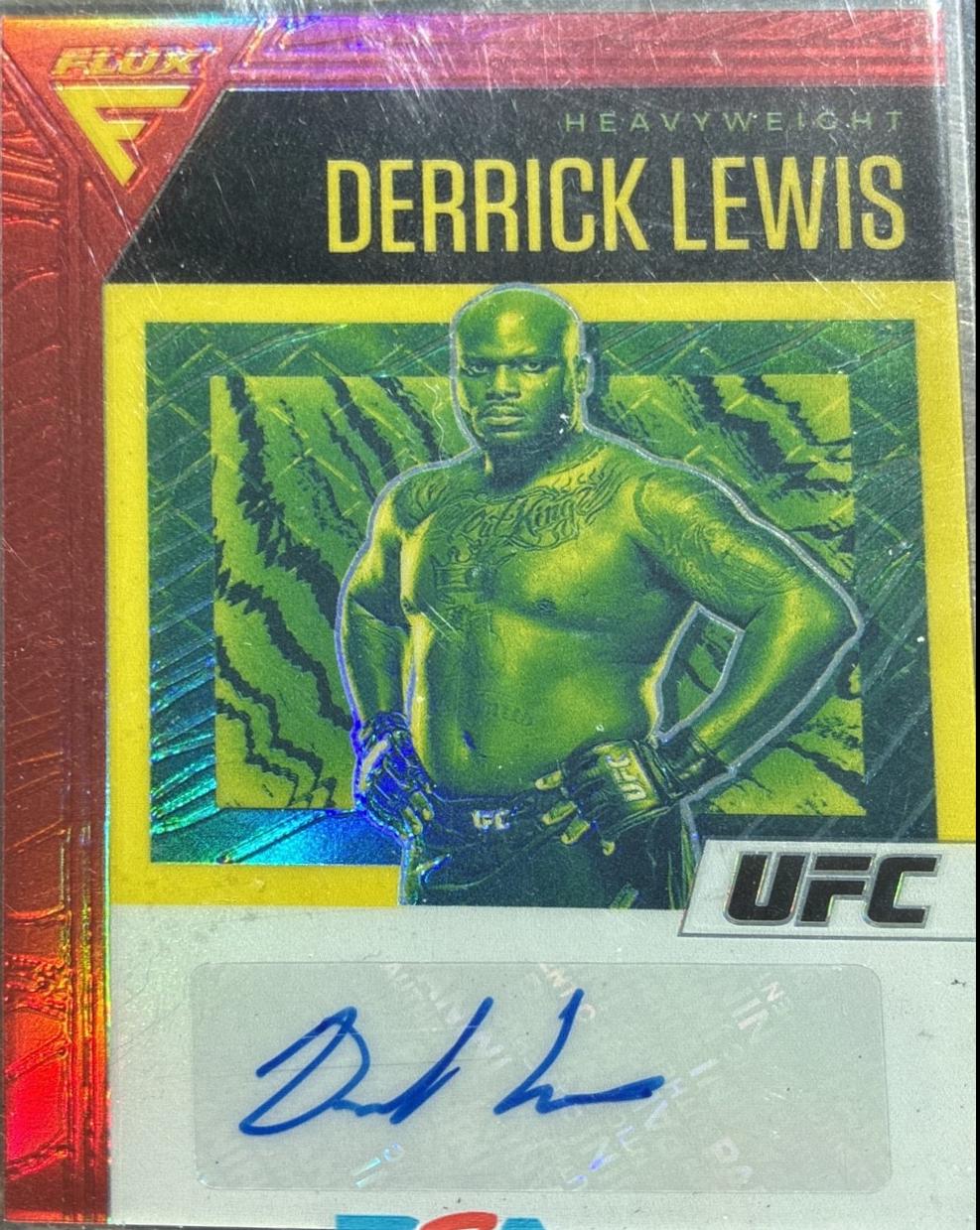 Derrick Lewis 2021 Panini Chronicles UFC Flux Auto #19 Gold