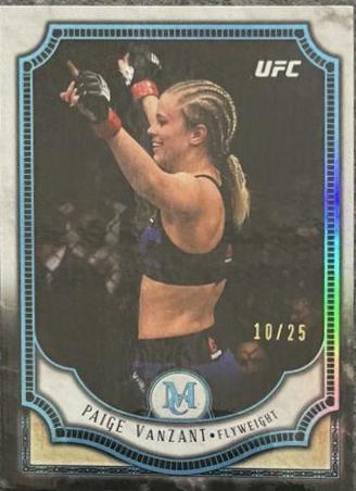 Paige VanZant 2018 Topps UFC Museum Collection Base #48 Sapphire