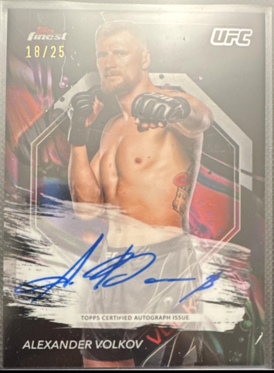 Alexander Volkov 2024 Topps Finest UFC Finest Autographs #FA-AVV Black Refractor