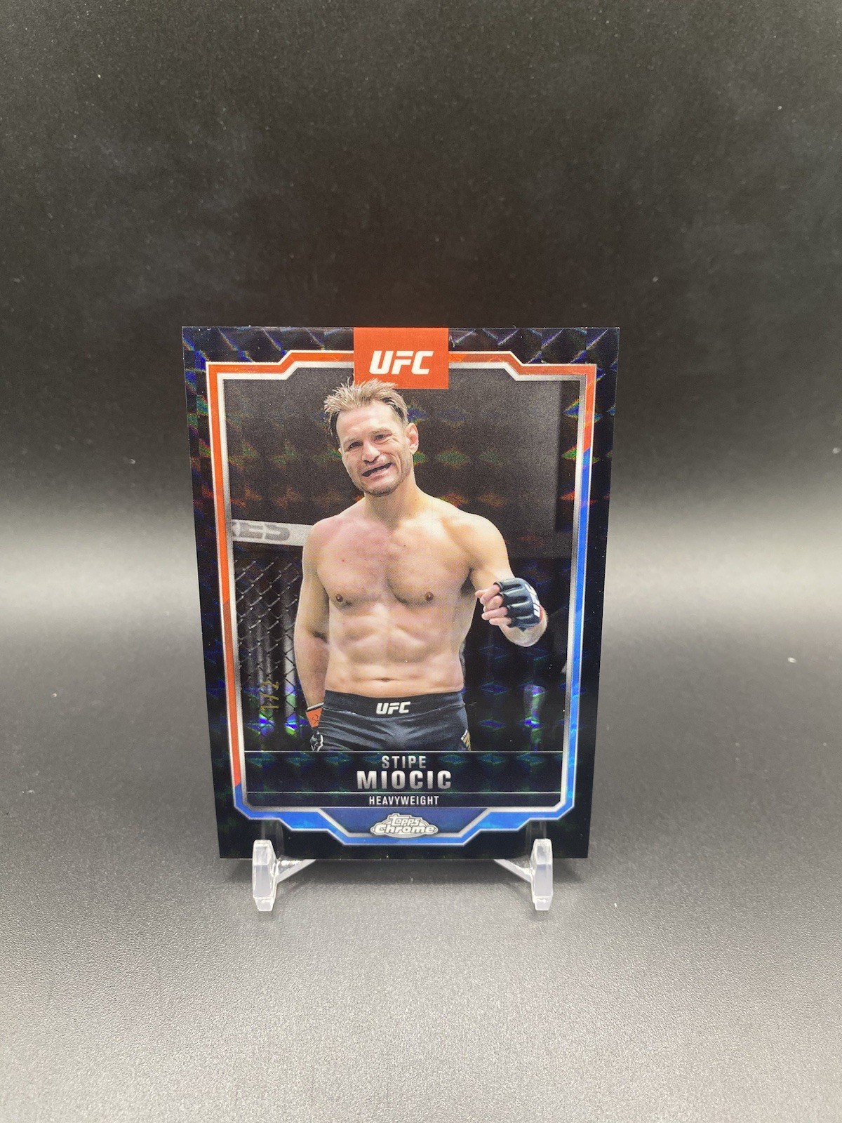 Stipe Miocic 2025 Topps Chrome UFC Base #122 Black Geometric Refractor