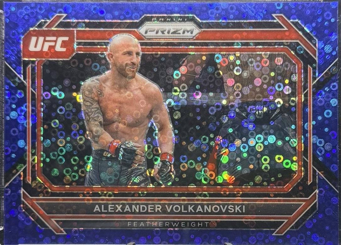 Alexander Volkanovski 2023 Panini Prizm Under Card UFC Base #36 Blue
