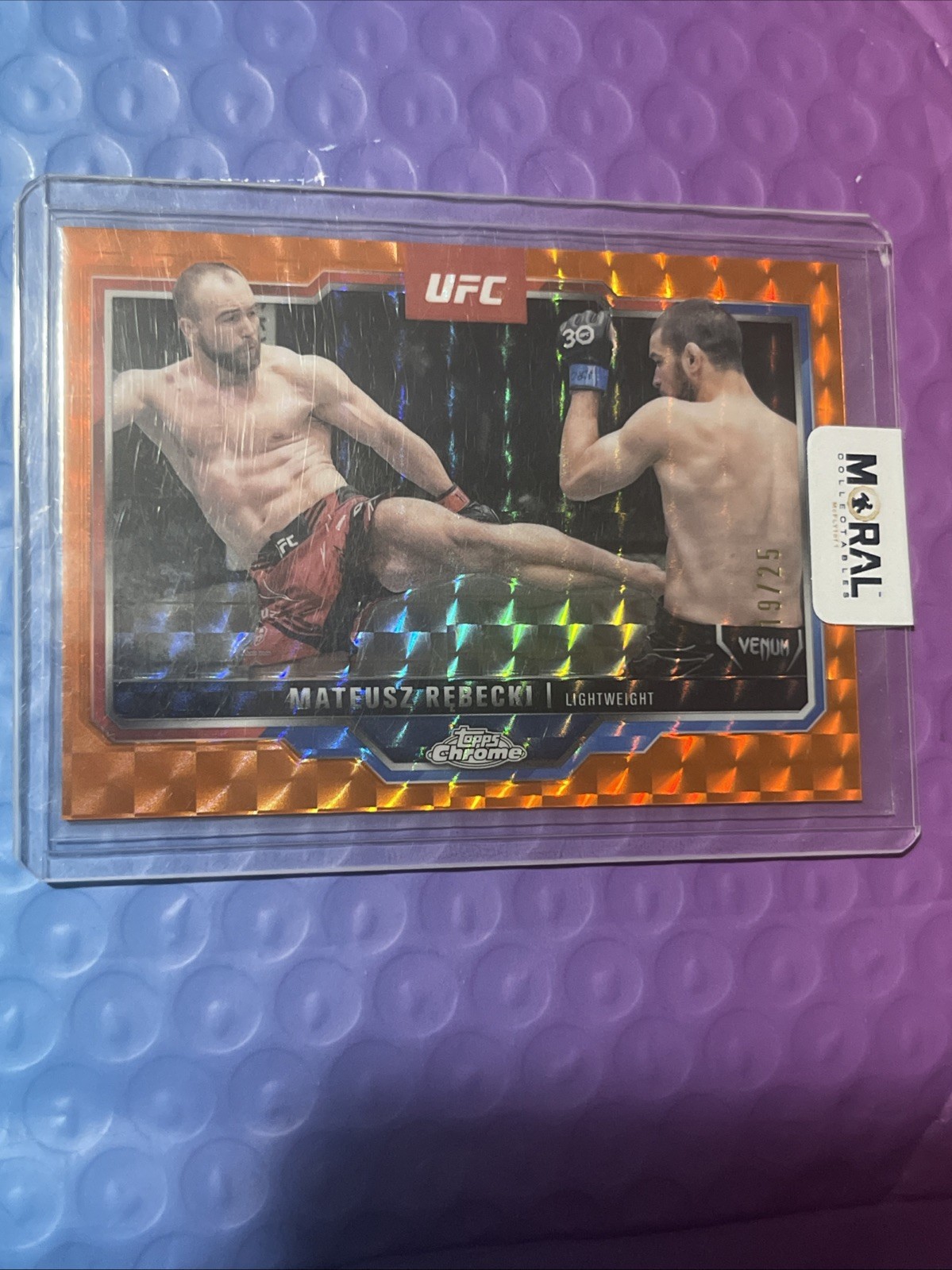 Mateusz Rębecki 2025 Topps Chrome UFC Base #61 Orange Geometric Refractor