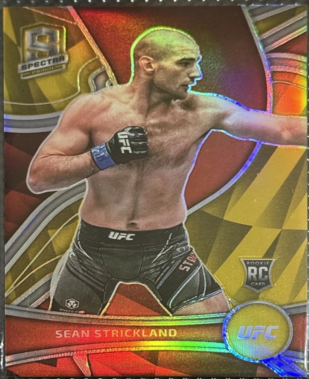 Sean Strickland 2022 Panini Chronicles UFC Base Spectra #396 Gold