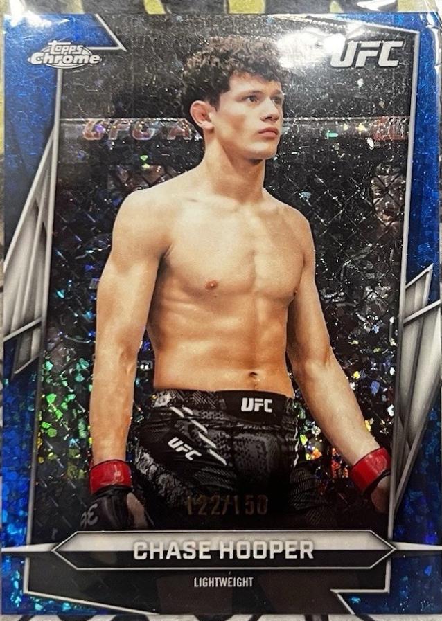 Chase Hooper 2026 Topps Chrome UFC Base #35 Blue Mini Diamonds Refractor