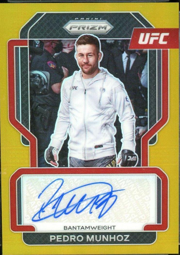 Pedro Munhoz 2022 Panini Prizm UFC Signatures #SG-PMZ Gold
