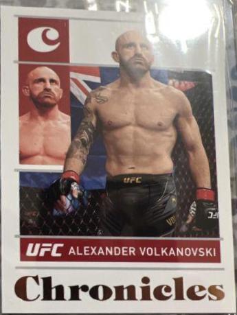 Alexander Volkanovski 2022 Panini Chronicles UFC Base Chronicles #29 Bronze